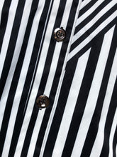 Chemise à rayures noires