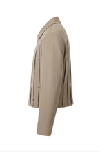 Blouson beige et decor metallic empiècement