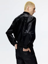 Blouson noir poches côté avec découpé