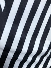 Chemise à rayures noires