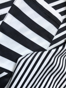 Chemise à rayures noires