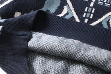 Unisex Patterned Round-Neck Sweater - vanidadang